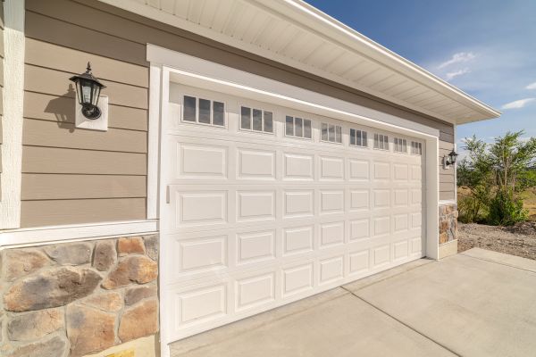 Cost of Garage Lifting in San Clemente